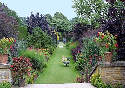 Hidcote gardens, english garden, antiques diva