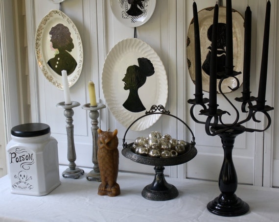 Decorating for the holidays with Antiques, Holiday antiques, Decorating for Halloween, Decorating for Thanksgiving, 
