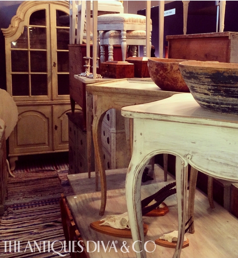 Sourcing antiques in Europe, Repurposing Antiques, The Antiques Diva, Tijdloos Antiques, French country farmhouse table