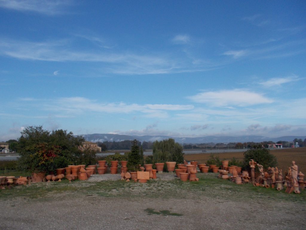 Second Half of the 16th Century Cassapanca in Chestnut, Tuscany