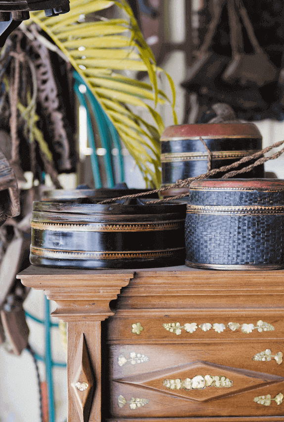 cambodia-antiques-diva-tours